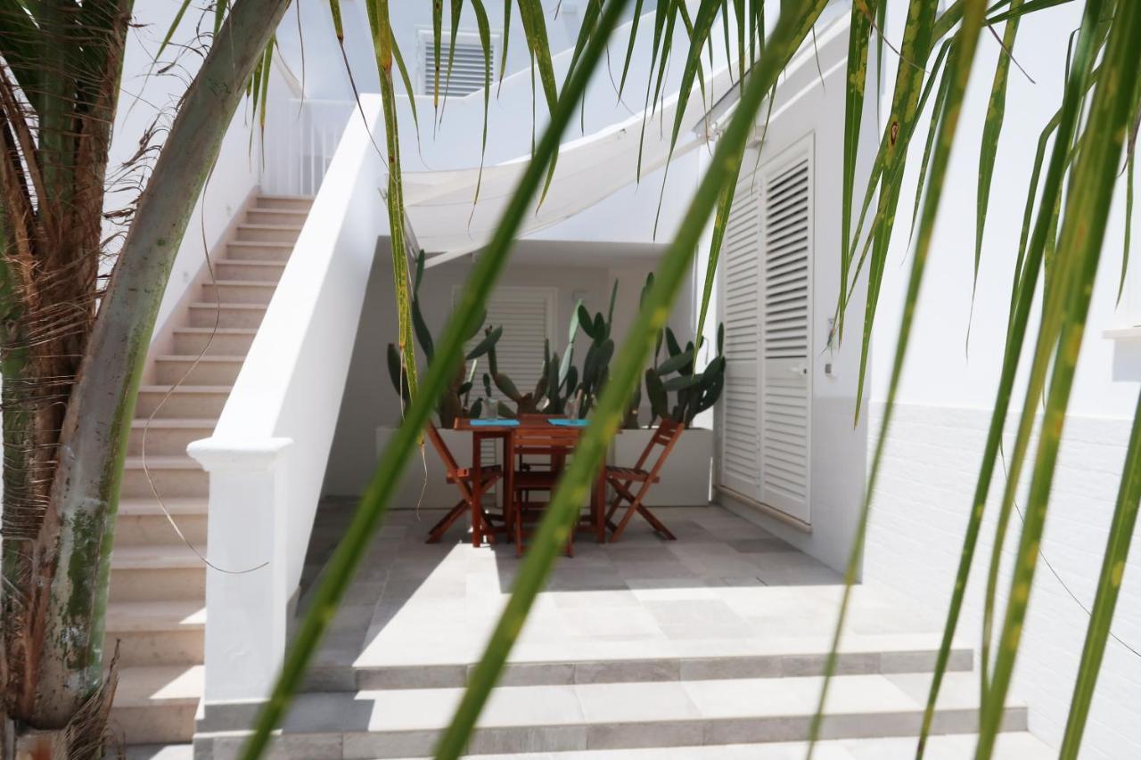 La Baia Apartments Torre Lapillo Exterior foto